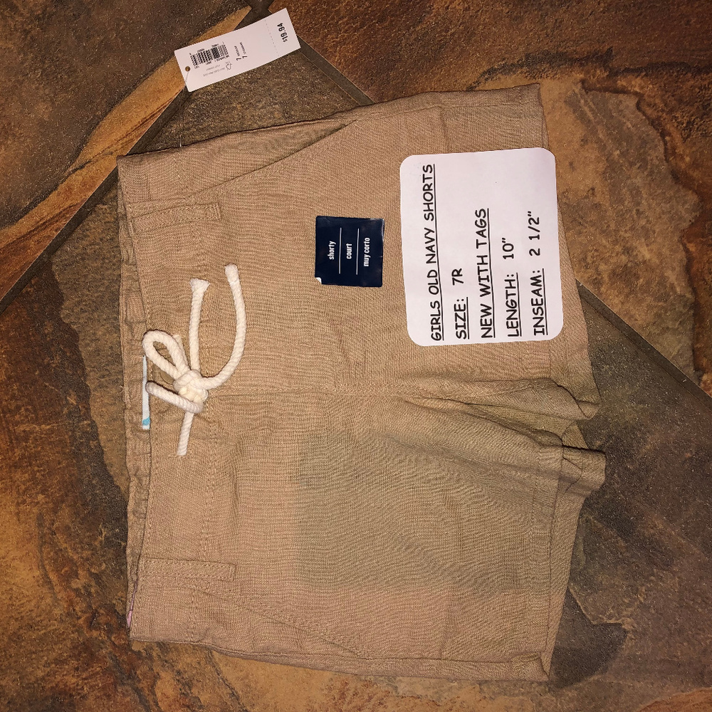 OLD NAVY SHORTS - GIRLS - SIZE 7R